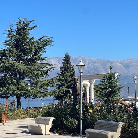 Charming House Apartment Pogradec Ngoại thất bức ảnh