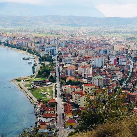 Charming House Apartment Pogradec Ngoại thất bức ảnh