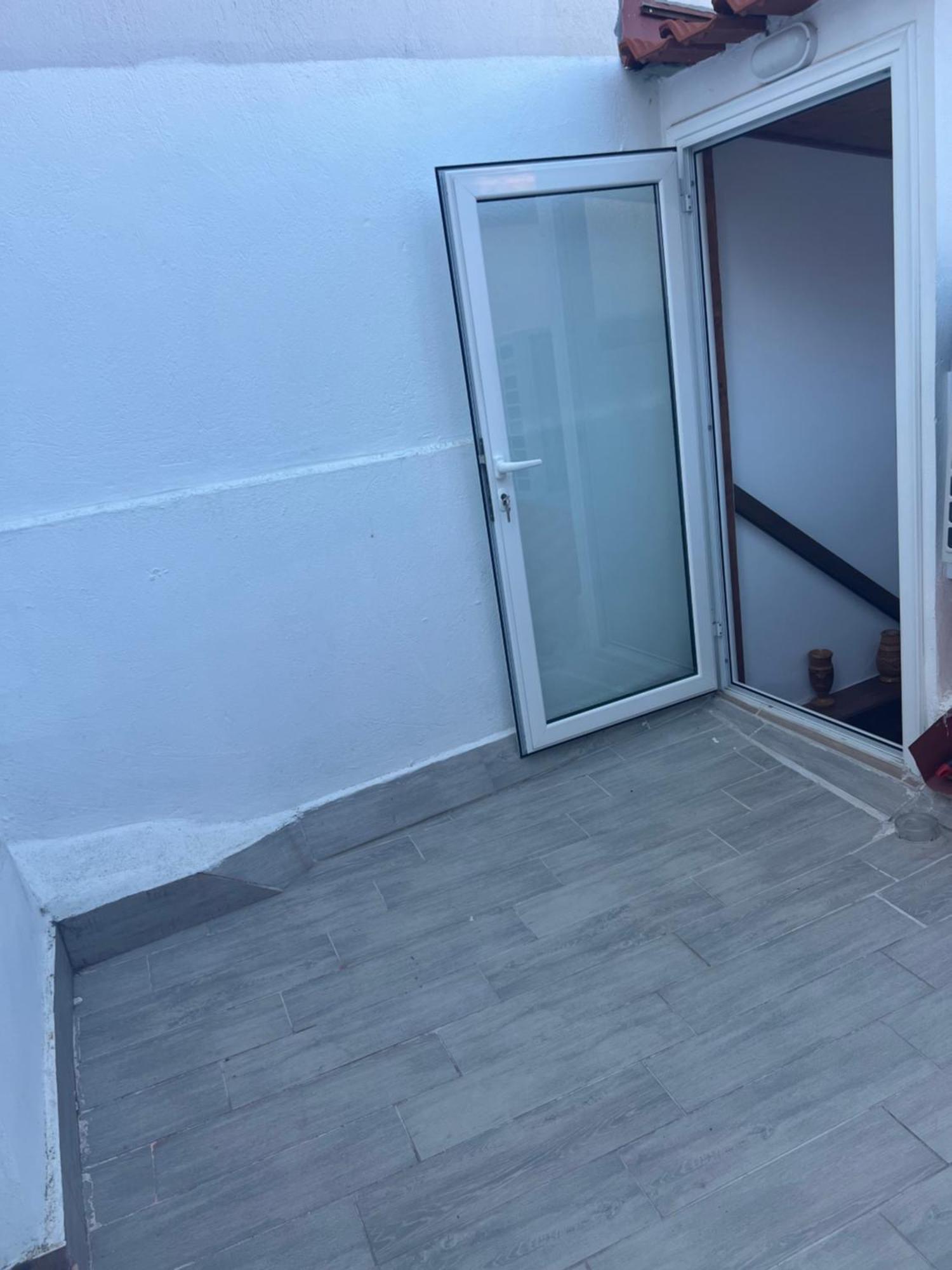 Charming House Apartment Pogradec Ngoại thất bức ảnh